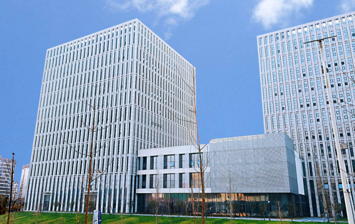 锦宵国际贸易2025年跨境物流通关新规解读与应对方案